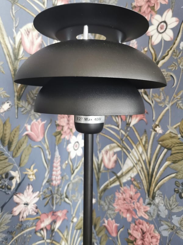 Bordlampe Flora Sort 55 cm - Eklunds Metall