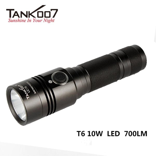 TANK007 UC16 700 lumenin USB-ladattava taskulamppu