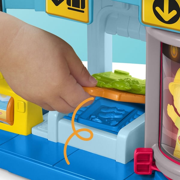 Fisher Price Little People Arkipäivän seikkailut lentokenttä