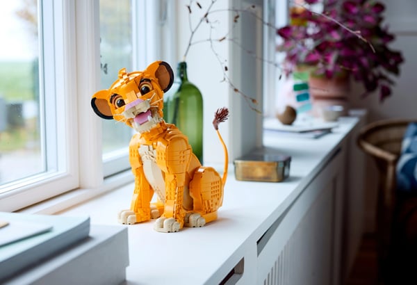 LEGO® Disney Nuori Leijonakuningas Simba 43247
