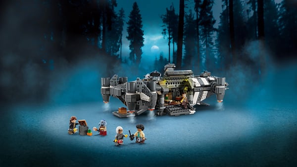 LEGO® Star Wars™ The Onyx Cinder 75374
