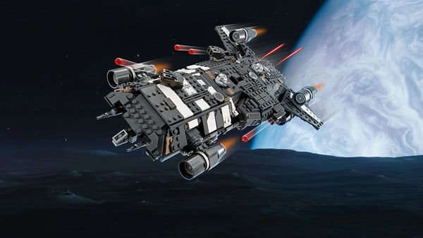 LEGO® Star Wars™ The Onyx Cinder 75374