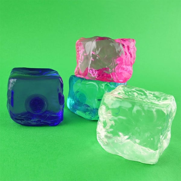 Squeeze Sugar Läpinäkyvä jääkuutio 6cm