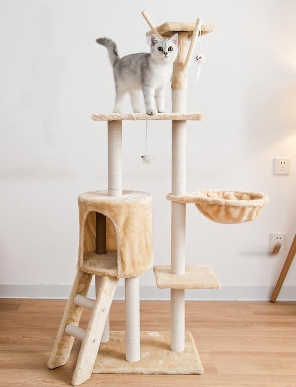 Kattetre - 138cm - Ripestolper - Ripemøbler