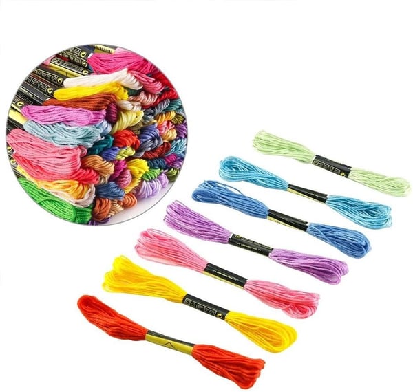 100 dukker broderigarn / moulin garn