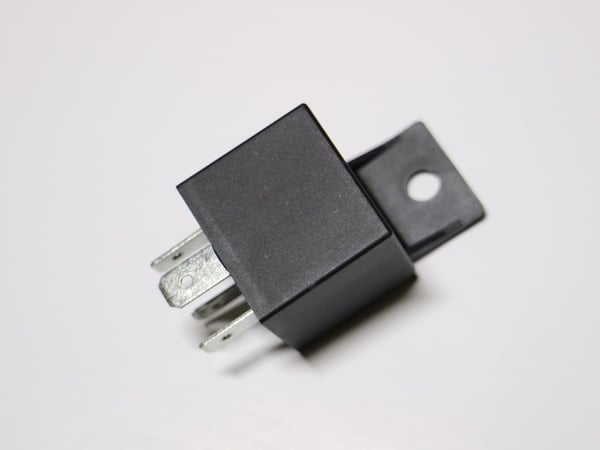 40A relä 24v för inkoppling av tex extraljus xenon ledramp 1st