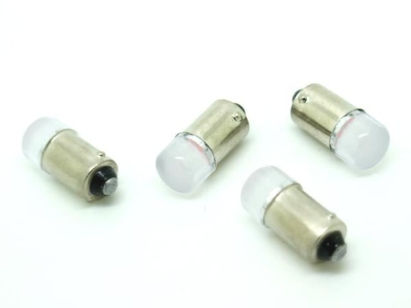 BA9S punainen 4-pack suuntaamaton t4w led, jossa on 1 flux led-siru