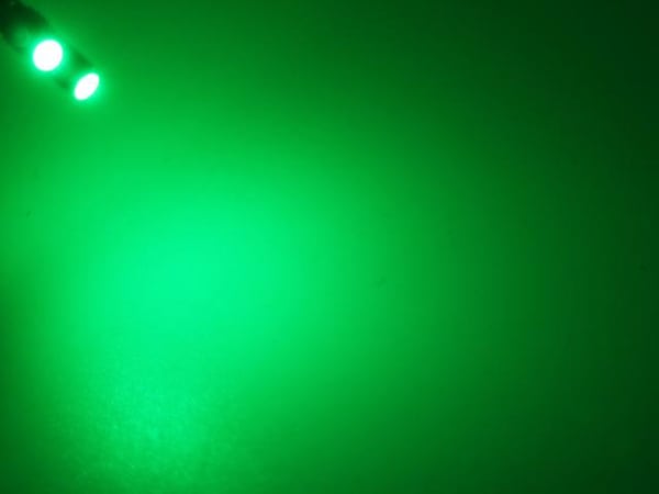 T5 LED 8 kpl vihreä 1210SMD W2x4.6d W2.1.x4.9d W1.2W W2.3W