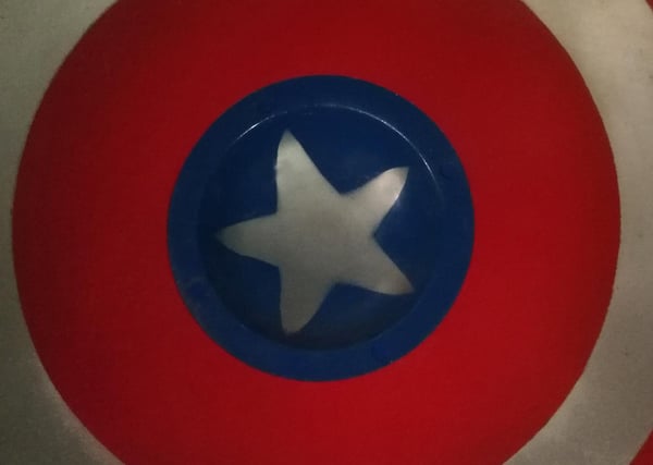 Captain America träsköld SWE155