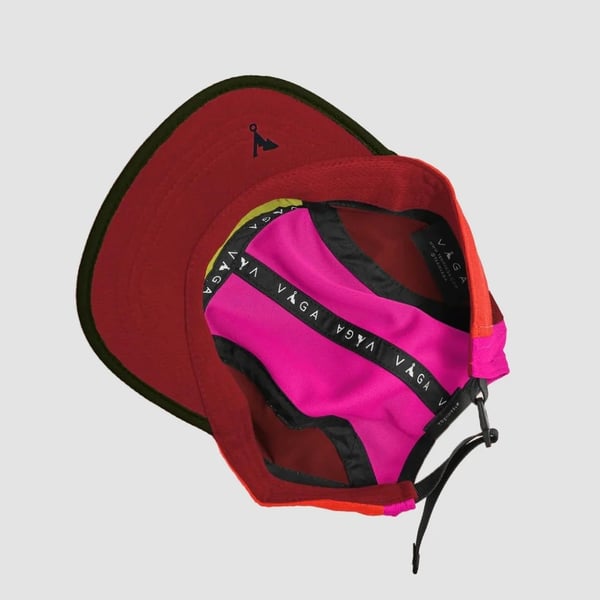 VÅGA CLUB CAP GREEN/WINE RED/NEON PINK/NEON ORANGE, löparkeps, funktionskeps