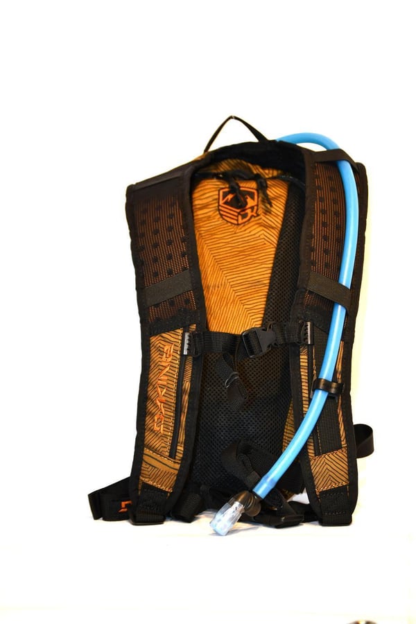 DAKINE SHUTTLE PACK 4L +  NALGENE FLOWLOCK 2L, cykelryggsäck med vätskeblåsa