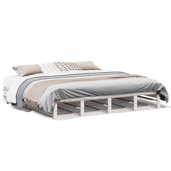 vidaXL Sengeramme med madrass hvit 200x200 cm heltre furu