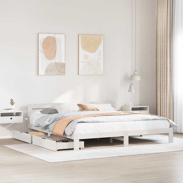 vidaXL Sengeramme med madrass hvit 200x200 cm heltre furu