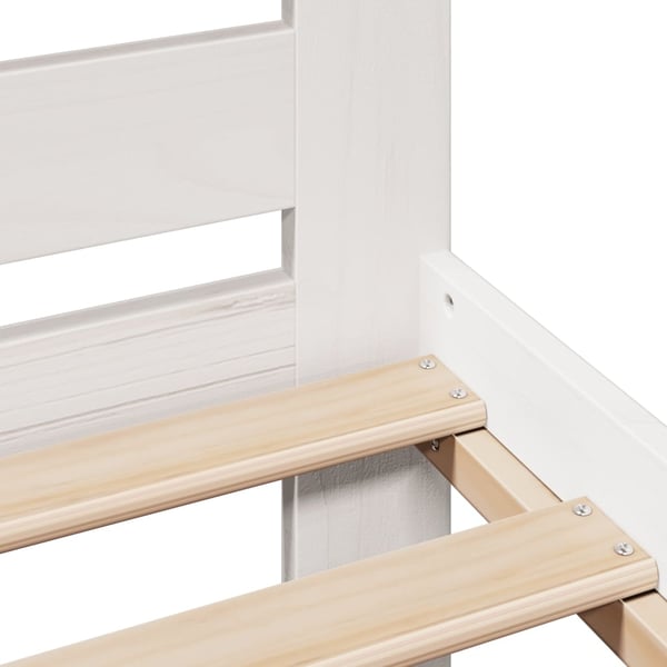 vidaXL Sengeramme med madrass hvit 200x200 cm heltre furu