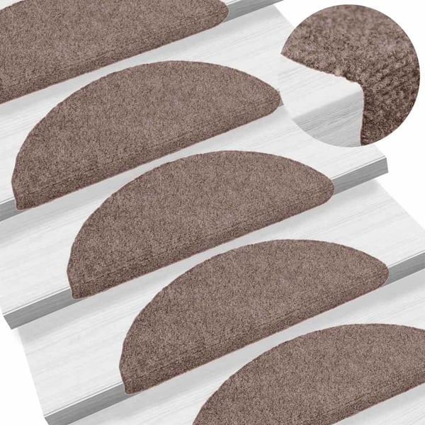 vidaXL Trappematter selvklebende 10 stk 56x17x3 cm lysebrun halvrund
