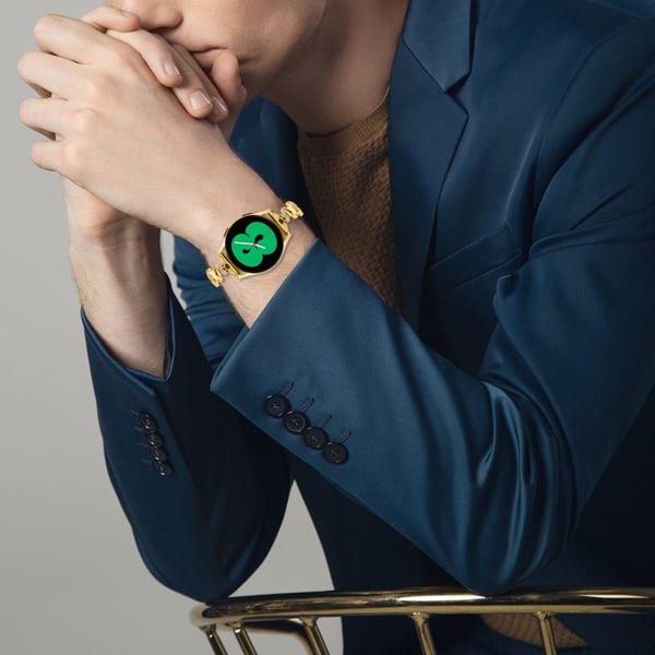 Huami Amazfit Cheetah Pro legeringsklokkebånd 20 mm bølgeformet smykkearmbånd med rhinestones - Gull