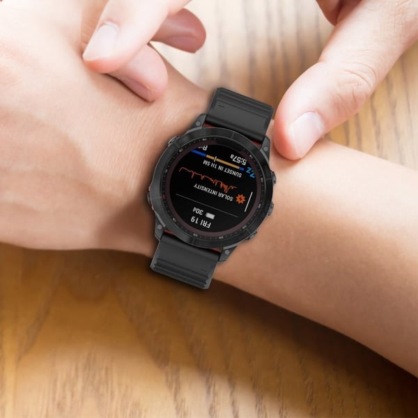 Garmin Fenix 7X Pro-klokkearmbånd Horisontale striper Silikon Dual-color Strap - Rød / Svart