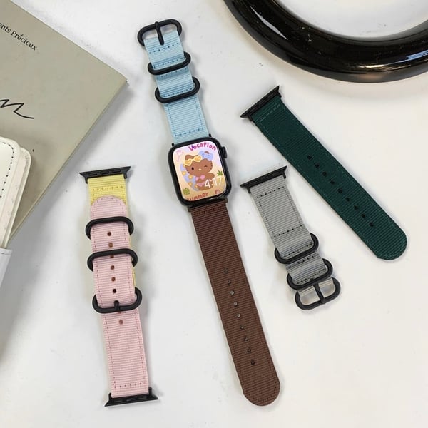 Apple Watch 49 mm / 45 mm / 44 mm / 42 mm klokkerem med rund spenne - Gul + Rosa