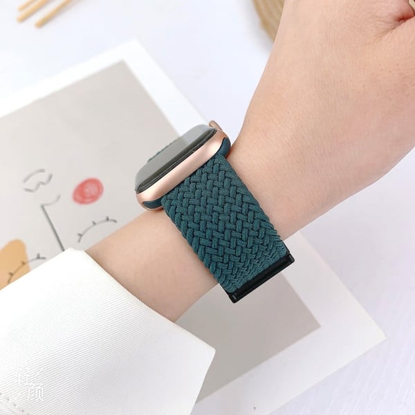 Apple Watch Series 41mm / 40mm / 38mm Nylon Strap Replacement - Regnskogsgrønn