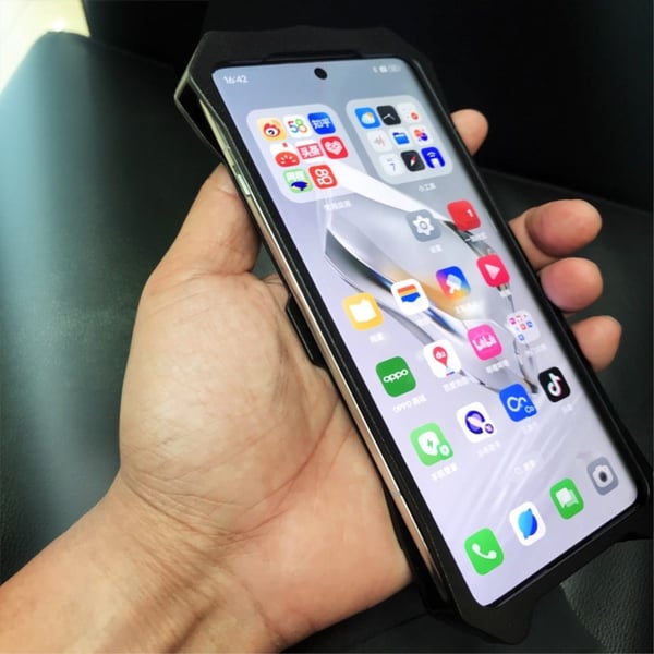 Tøft aluminiumsdeksel for OnePlus 12