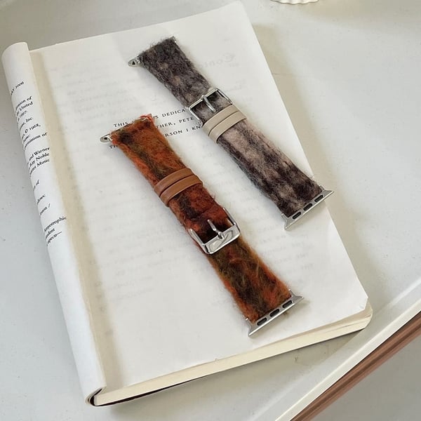 Apple Watch Series 41mm - 40mm - 38mm Plush og lærklokkerem - Rødbrun