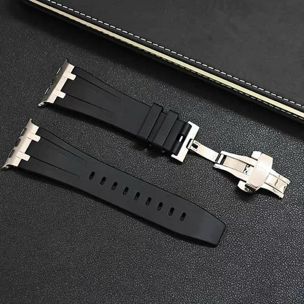 Apple Watch Ultra 2 / Ultra 49mm / 9 8 7 45mm / 6 5 4 SE (2022) SE (2023) SE 44mm / 3 2 1 42mm Silikonrem Butterfly Buckle Watchband - Hvit