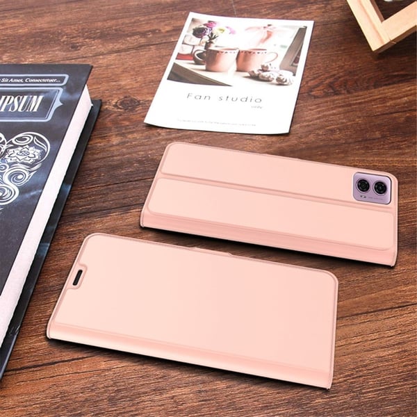 Glatt og tynt premium PU-skinnetui for Motorola Moto G24 - Rosa