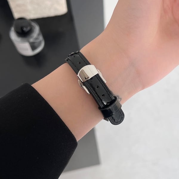 Apple Watch Series 49mm - 45mm - 44mm - 42mm Ekte ku skinnrem - Svart