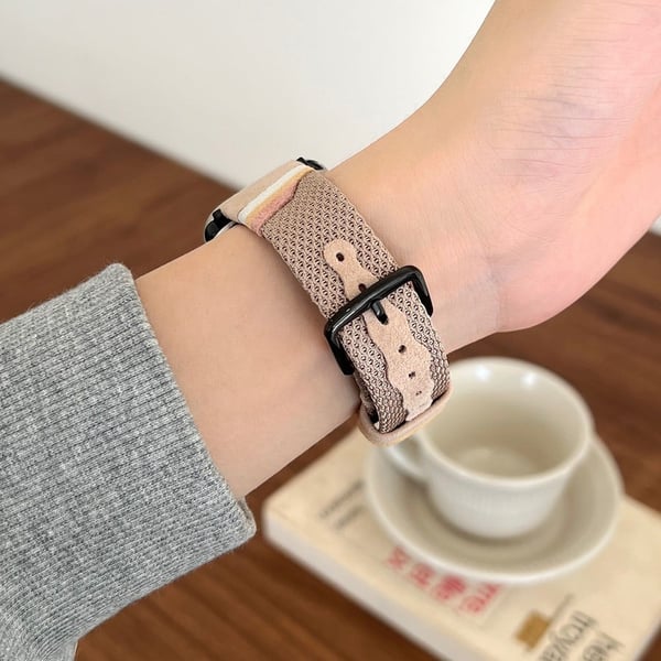 Apple Watch Ultra 2 Ultra 49 mm / Serie 9 8 7 45 mm / 6 5 4 SE SE (2022) 44 mm / 3 2 1 42 mm Vegansk lærbånd - Mørk Aprikos (Svart Spenne)