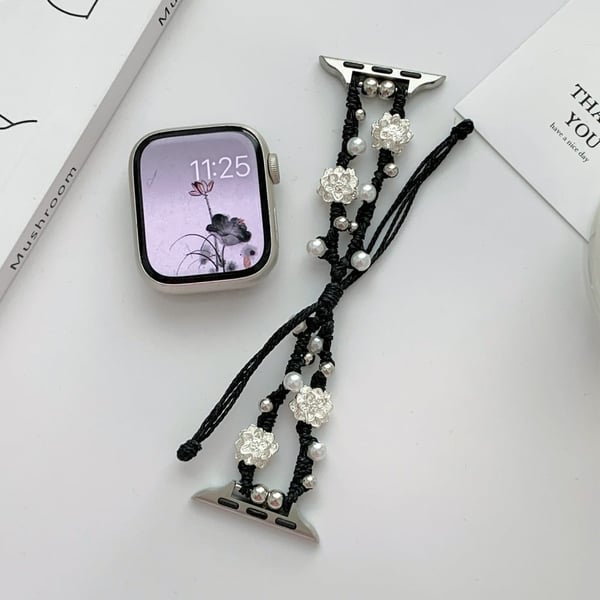 Apple Watch Series 41mm - 40mm - 38mm Lotus Pearl Decor Watchstrap - Sort