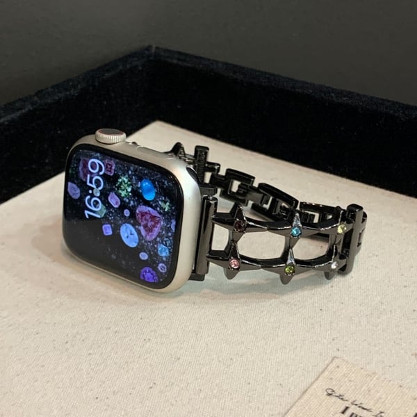 Apple Watch Ultra 2 Ultra 49mm / 9 8 7 45mm / 6 5 4 SE (2022) SE (2023) SE 44mm / 3 2 1 42mm Metallklokkearmbånd - Svart