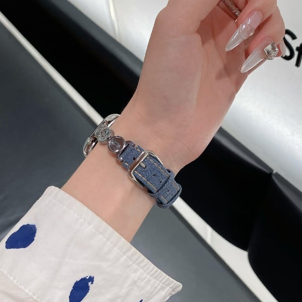 Xiaomi Mi Band 9 / 9 NFC / Smart Band 8 / 8 NFC Denim Watch Band Metal Button Replacement Strap - Sølv / Denimblå