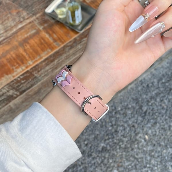Heart Cowhide Leather Strap Apple Watch Series 10 46mm / Ultra 2 / Ultra 49mm / 9 8 7 45mm / SE (2023) SE (2022) SE 6 5 4 44mm / 3 2 1 42mm - Rosa + F