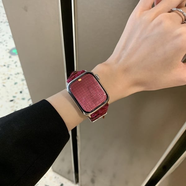 Apple Watch Series 10 46 mm vinterklokkearmbånd i ekte kuskinn og ull - Rød