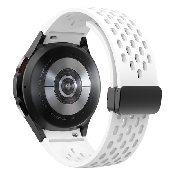 Silikonrem Samsung Galaxy Watch7 / Watch6 / Watch 5 44mm 40mm håndleddsrem med svart magnetisk spenne - Hvit