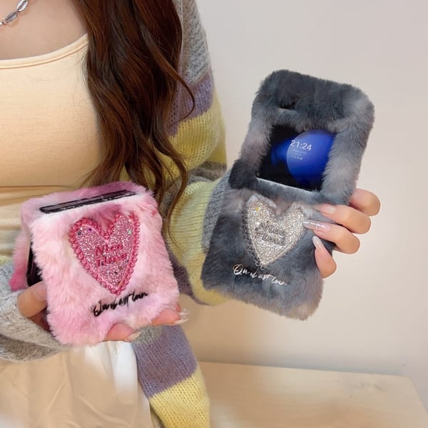 KJS-013 Samsung Galaxy Z Flip6 5G Case Glitter Heart Hard Bump Resistant Warm Plush Phone Cover - Grey