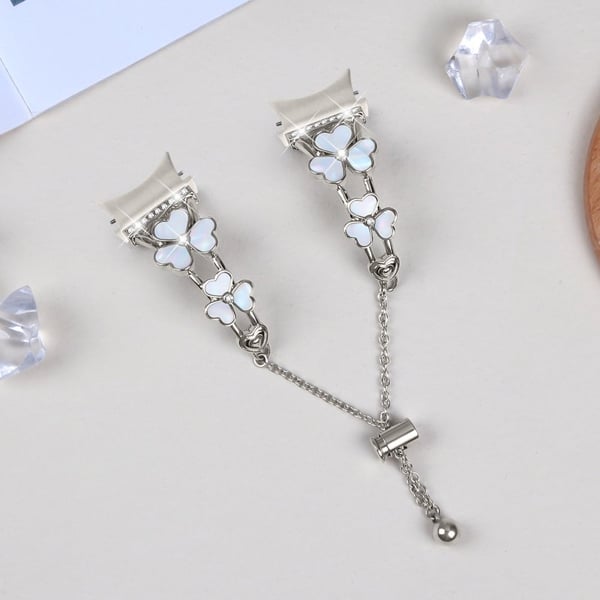 Watch Band with Connector Samsung Galaxy Watch6 40mm 44mm / Watch6 Classic 43mm 47mm Heart Clover Decor Zinc Alloy Strap - Starlight