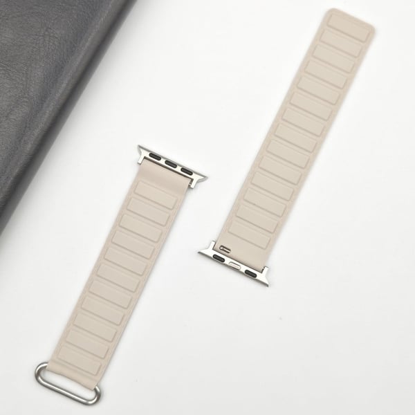 Silicone Strap Apple Watch Series 10 46mm Magnetic Buckle Watch Band - Starlight