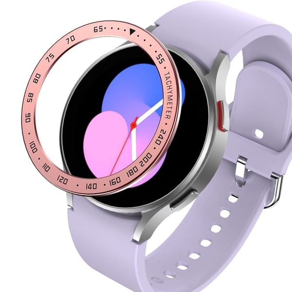 Samsung Galaxy Watch 5 (40 mm) klokkeramme - Rosa Gullring Med Svarte Bokstaver
