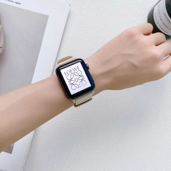Apple Watch (45 mm) klokkerem i silikon med tekstur - Rosa