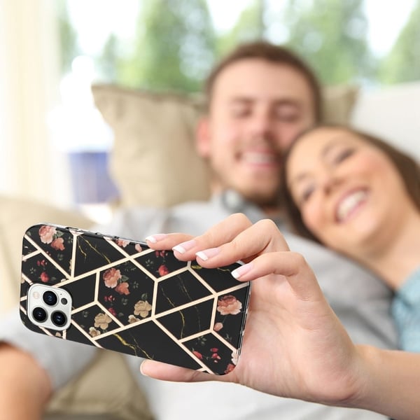 Marble Mønstret Deksel med Ring Holder til iPhone 14 Pro Max - Svarte Blomster