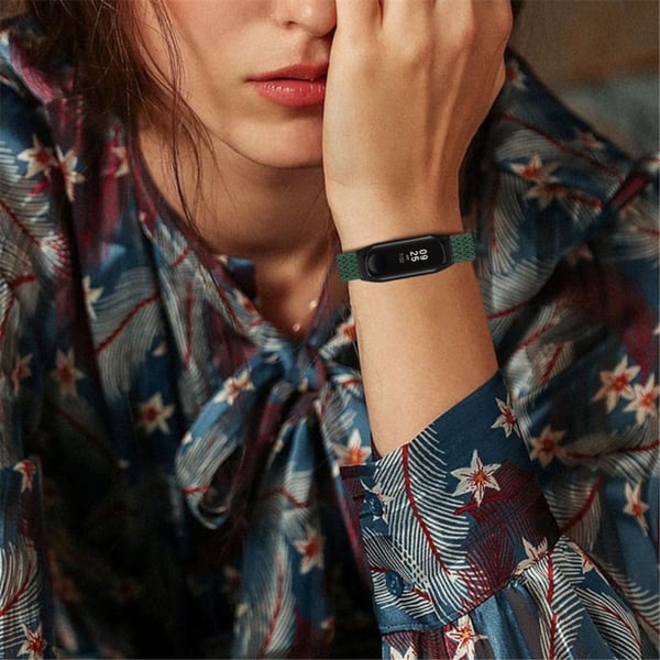 Xiaomi Mi Smart Band 4 / 3 elastisk nylon urrem - Militærgrøn