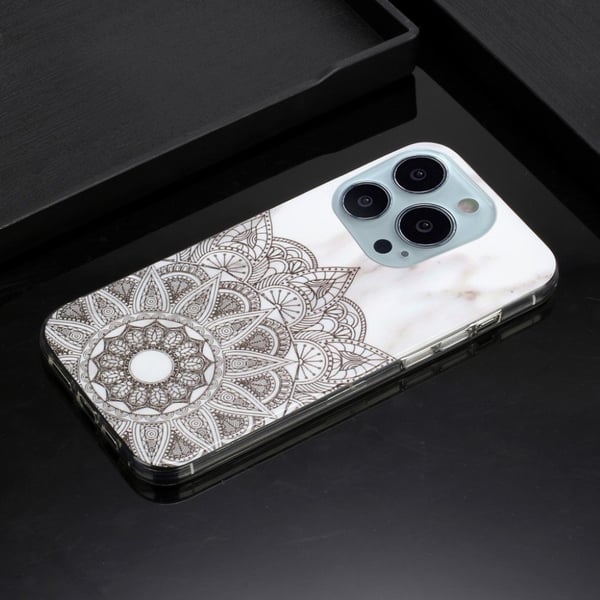 Marmormotiv iPhone 13 Pro skal - Mandala Blomma
