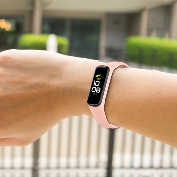 Samsung Galaxy Fit 2 silicone watch band - Light Pink