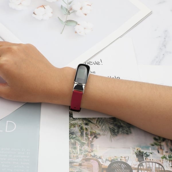 Fitbit Luxe urrem i ægte læder - Rød / Størrelse: S