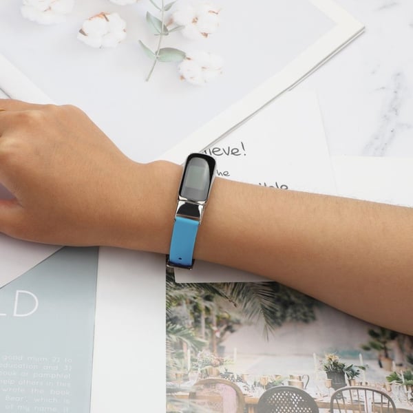 Fitbit Luxe klokkerem i ekte skinn - Blå / Størrelse: S