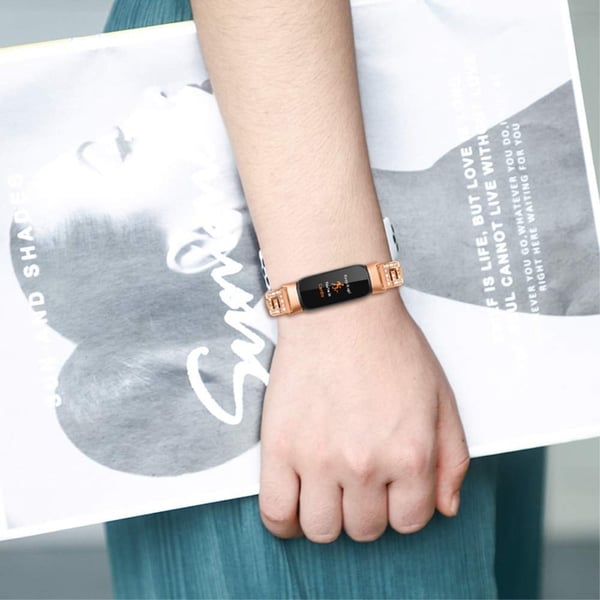 Fitbit Luxe G-formet klokkerem i strasslegering - Rose Gull