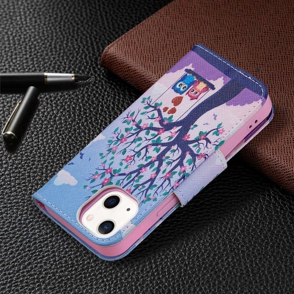 Wonderland iPhone 13 flip etui - Træ Og Ugler