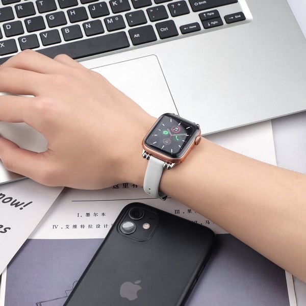 Apple Watch (41mm) enkel urrem i ægte læder - Hvid / Størrelse: L