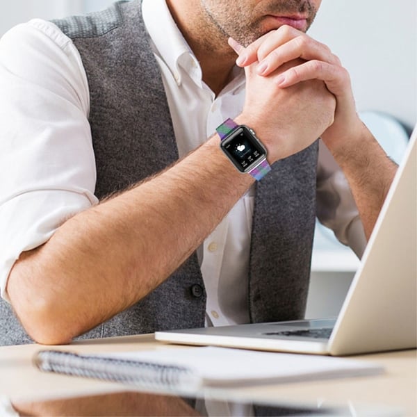 Apple Watch (45 mm) milanesisk klokkerem i rustfritt stål - Flerfarget